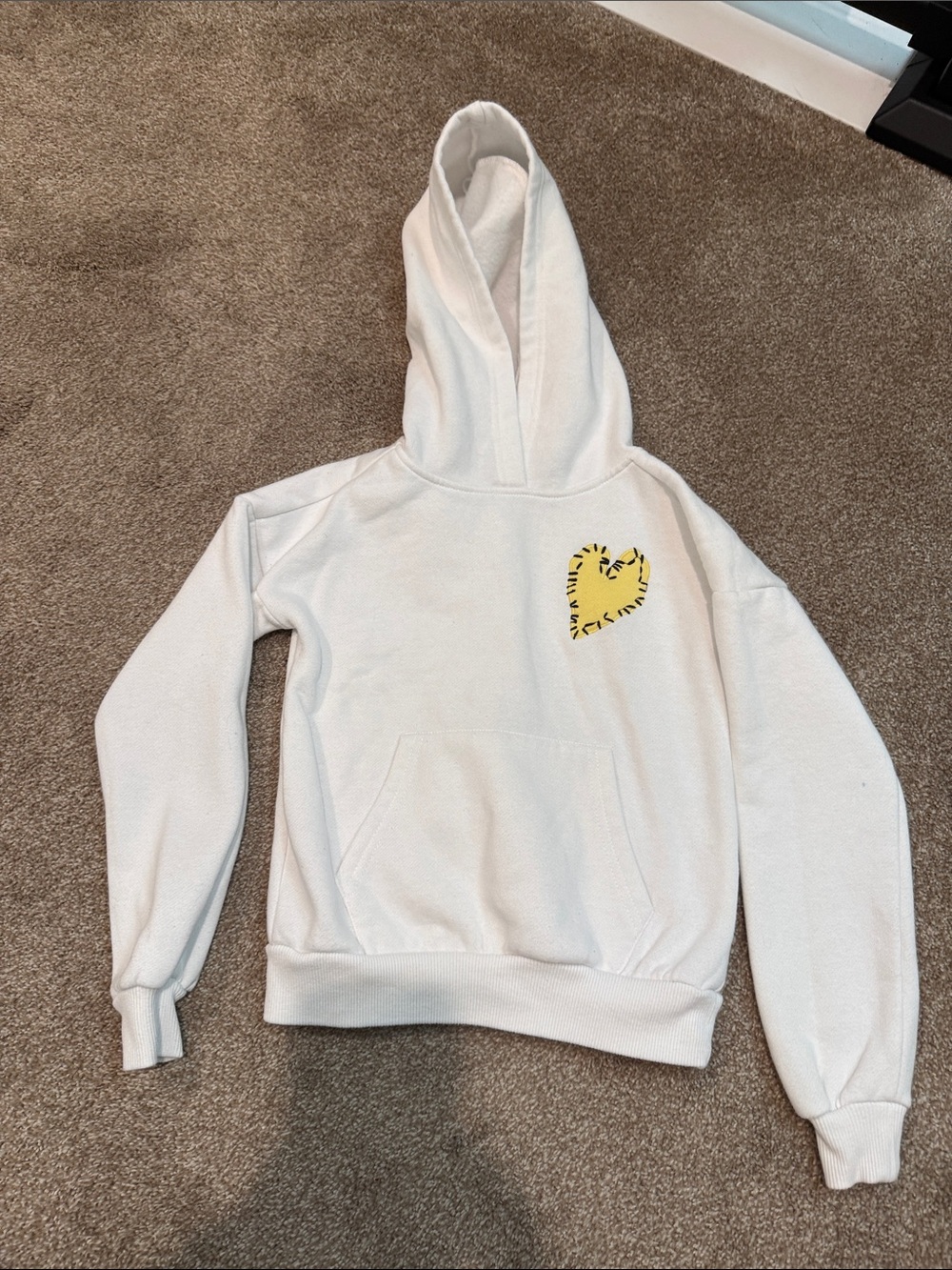 Aqua x Kerri Rosenthal Kids White Hoodie with Yellow Heart Accent